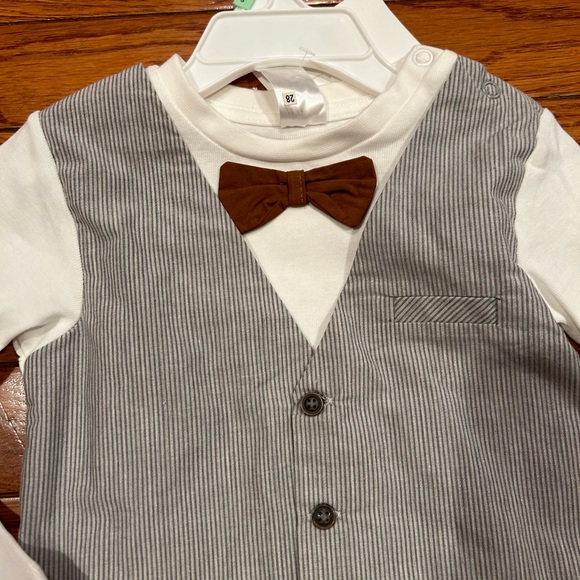 Stylish onesie / bodysuit - Picture 2 of 4